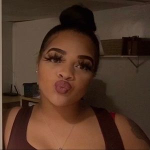 Meet your Posher, Kamyra